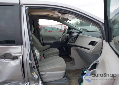 2013 Toyota Sienna L V6 7 Passenger z USA, uszkodzony, nr VIN 5TDZK3DC9DS339334